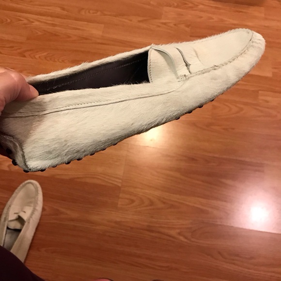 Tod’s Calf Hair/Pony Hair Cream Gommino Driving Shoes Black Bubbles EUC Sz. 9.5 - Picture 13 of 16